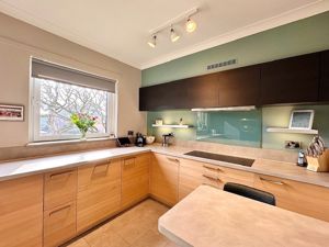 Photo 7- click for photo gallery